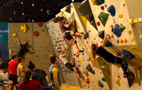 Секція з скелелазіння